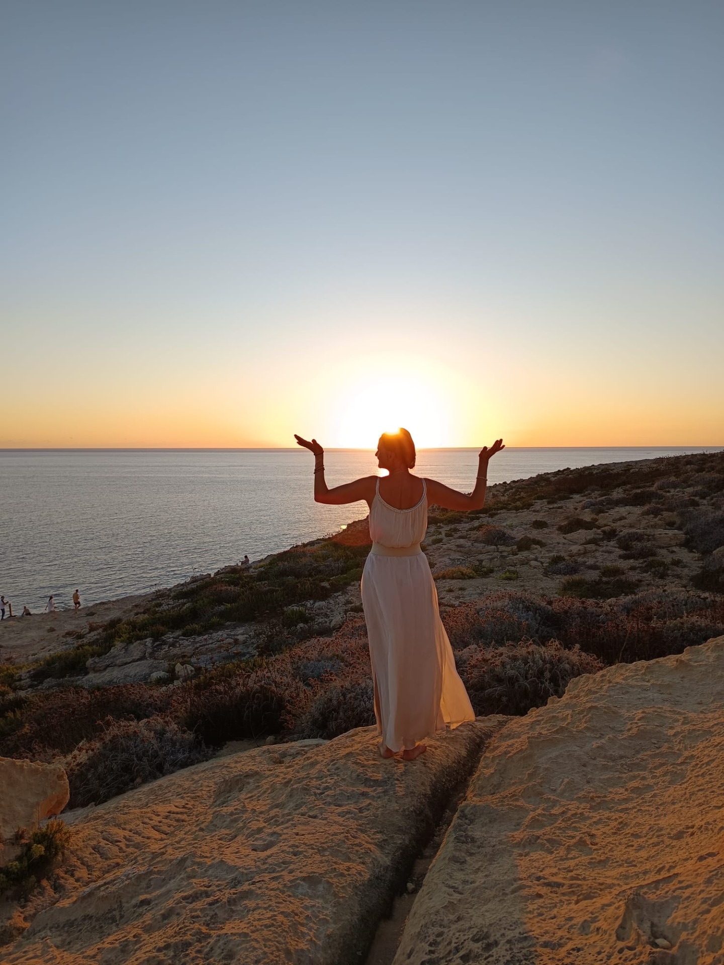 magický západ slunce na záhadných kolejích